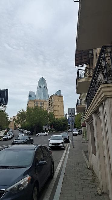 Satilir mənzil – Bakı mərkəzi, Alov Qüllələri və İçərişəhər yaxınlığı