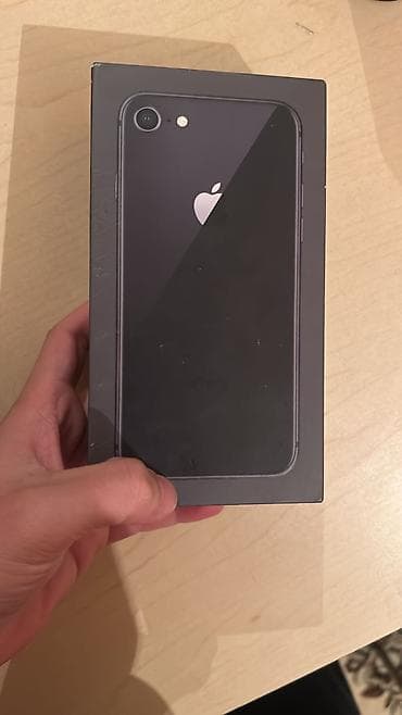 ayfon 8 ucuz: IPhone 8, Qara, Simsiz şarj — 10