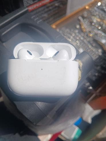 Apple AirPods Pro (MagSafe şarj qutusu ilə) - Aktiv Səsboğma (ANC) və