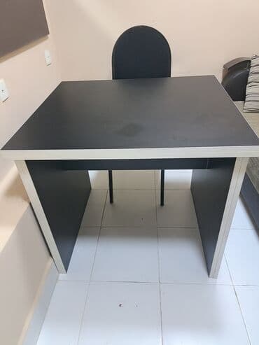 müdir üçün hədiyyə: Ofis dəsti mebeli satılır. 650 azn Real alıcıya endirim olacaq. Ofis — 11