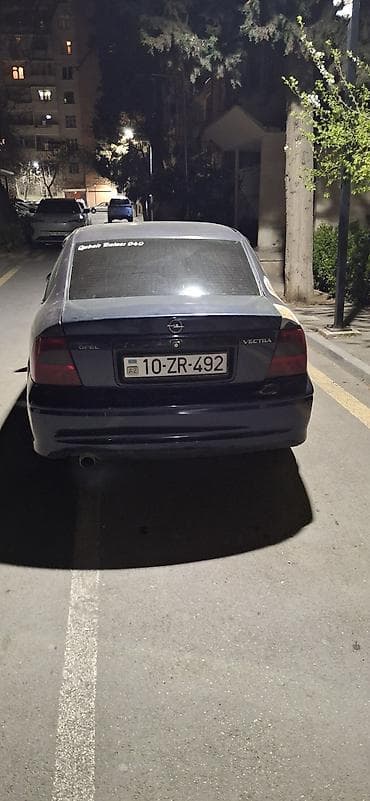 Opel Vectra: 2 l | Sedan