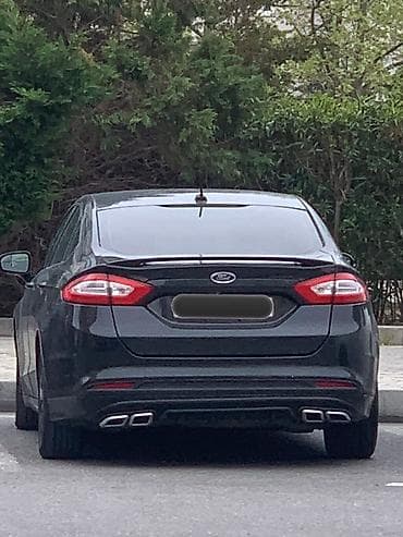 Avtomobil satışı: Ford Fusion sedan – qara rəng, 4 qapılı, şəhər və magistral üçün — 2