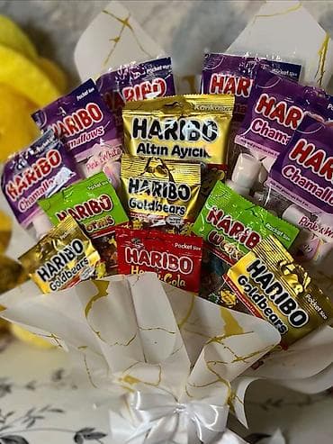 maqnitli pencere silen: Haribo şirniyyat buketi - Tərkib: müxtəlif “Pocket Size” Haribo — 2