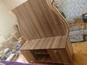 qapi celengi: Klassik üslubda TV stendi və dekorativ panel dəsti. - Material: ağac — 1