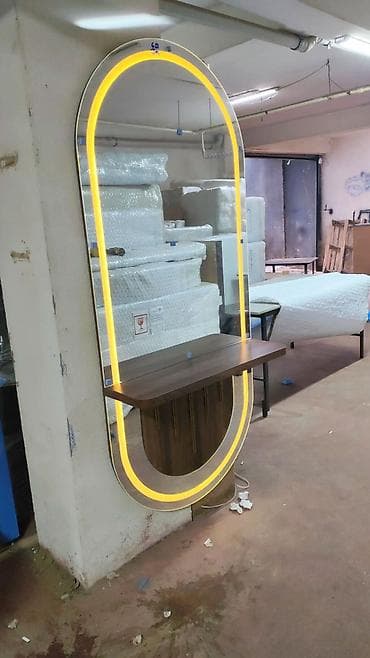 panel radyatir: Güzgü Divar üçün, Oval, Makiyaj üçün, Arxa işıqlı — 2