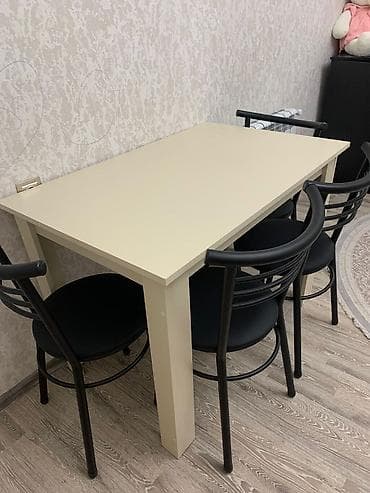 Masa 4 oturacaqla yeni alınıb 200 azn ünvan yeni Ramana.Çinarə 6484 E — 1