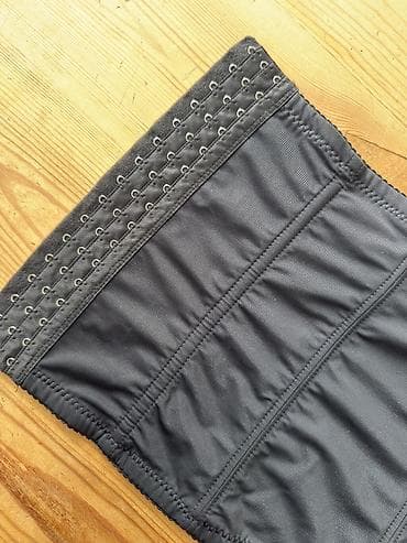 женские бюстгальтеры с плотной чашкой: Qadınlar üçün bel formalaşdıran korset (XXXL ölçü) - Rəng: qara - — 3