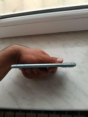 ps4 oyun kolu: IPhone 11, Yaşıl, Face ID — 7