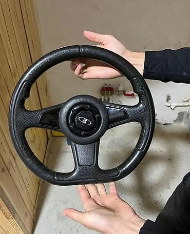 Məhsul: Avtomobil üçün sükan və aksesuar dəsti Təsvir: - 3-şüalı