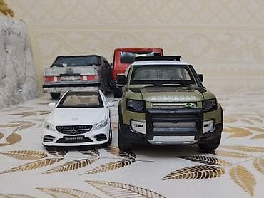 kinder stranger things will: Metal maket avtomobillər dəsti – Land Rover Defender və Mercedes-Benz — 1