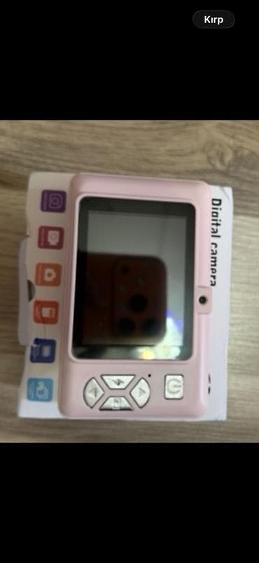Elektronika: Rəng: açıq çəhrayı Tip: Rəqəmsal fotoaparat Xüsusiyyətlər: - Video — 2