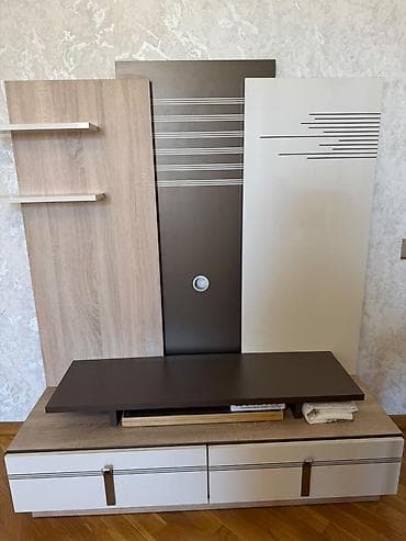 Satılır TV stendi və divar paneli. Mebel yaxşı vəziyyətdədir lalafo.az -da Satılır TV stendi və divar paneli. Mebel yaxşı vəziyyətdədir