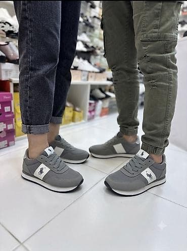 krosovka: Unisex idman ayaqqabısı – boz rəngdə - Dizayn: Klassik qaçış — 1