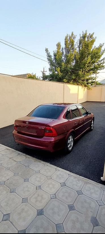 opel vektra a: Opel Vectra: 1.6 l | 1997 il 200000 km Sedan — 9