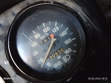 Model: VAZ 2106 (Jiguli) Kuzov: sedan, bej rəng Sürətlər qutusu — 6
