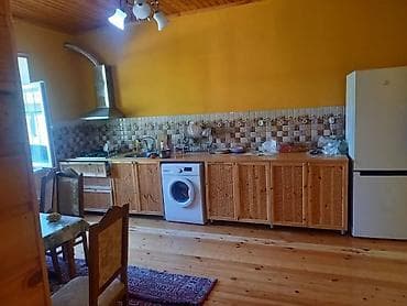 gencede ev: İki mərtəbəli fərdi yaşayış evi TAM TƏMİRLİ Ünvan: Mərkəzi — 7