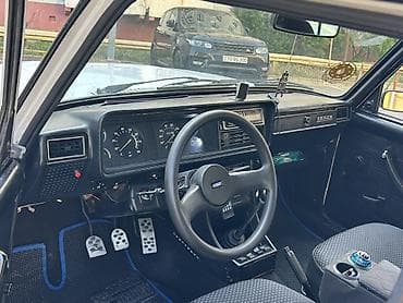 2000 ford transit: VAZ (LADA) 2107: 1.5 l | Sedan — 7