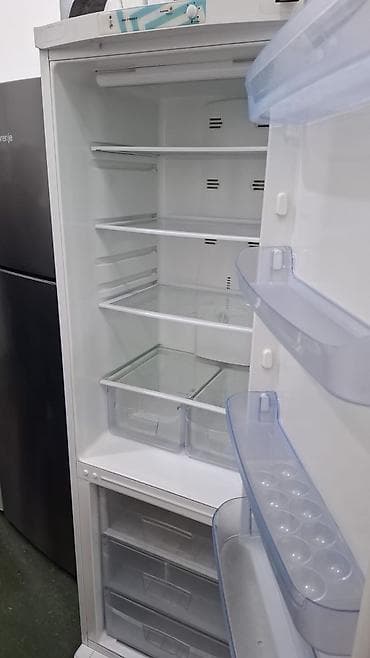 2 двери Indesit Холодильник Продажа, цвет - Белый — 2
