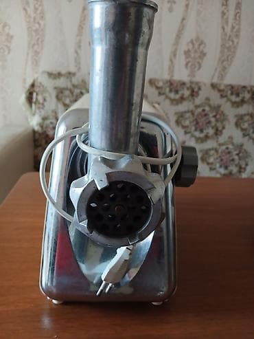 Duxovkalar: Ət çəkən maşın First, 240 Vt, Revers ilə, İşlənmiş — 4