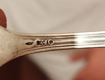 Tavalar: Məhsul: Gümüş çəngəl dəsti - Miqdar: 6 ədəd (4 ədəd eyni naxışlı, 2 — 5