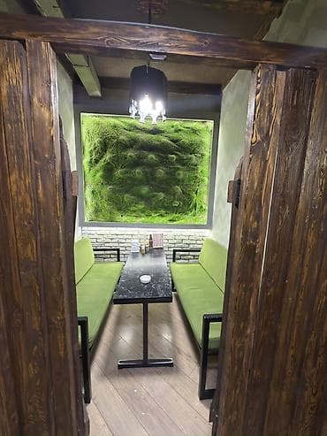 emlak ofi̇s: Satilir Xüsusiyyətlər: - Uzun, işıqlıqla dolu əsas zal: hər iki — 5