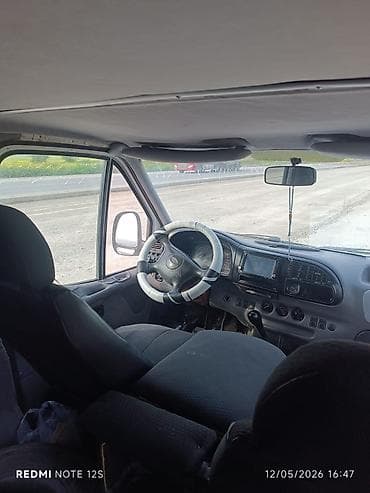 oka avtomobil: Ford Transit mikroavtobus - Korpus: ağ rəng, yan sürüşkən qapı - — 5