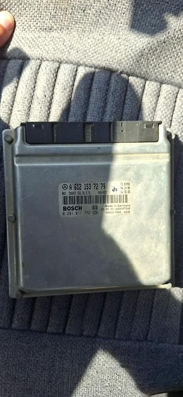 statır: Məhsul: Mercedes-Benz mühərrik idarəetmə bloku (ECU/ECM) – Bosch - — 1