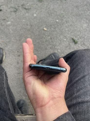 ayfon satilir: IPhone 11 Pro Max, Space Gray, Face ID — 3