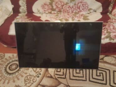 samsun a80: LED televizor, təxminən 40–43 düym ekran ölçüsü. Nazik çərçivəli — 2