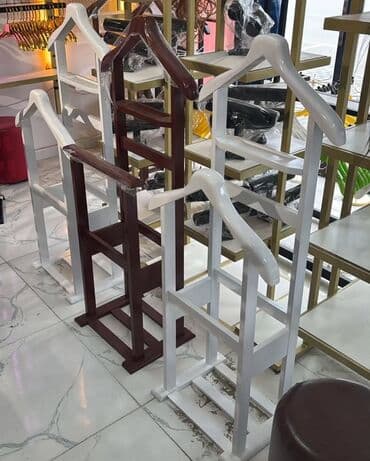 pen: Taxta paltar dayaqı (valet stand) - Material: laklı bərk ağac - Rəng — 3