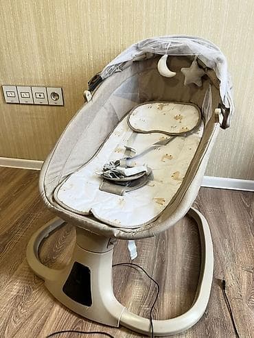kredıtle qapı: Oğlan və qız üçün, Beşik, Matras ilə, Yellənmə mexanizm ilə — 2