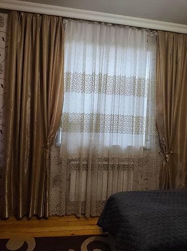 2 qollar + tül uzunluğu 2.88 eni 3-4 metrəlik karnizə Qiymet 40 azn