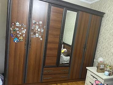 Yataq otağı mebel dəsti Tərkibi: - 6 qapılı böyük qarderob: ortada