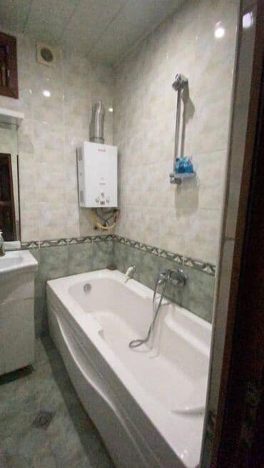 gunluk evler yasamalda: Binəqədi rayonu,9 mkr,Tərlan şadlıq sarayı ilə üzbəüz,2 — 6