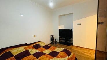 6 cı mikrorayon satılan evlər: 6-ой микрорайон 5 комнат, 170 м², Нет кредита, Средний ремонт — 9
