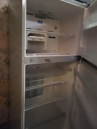 İki qapılı soyuducu - Rəng: metalik boz (gümüşü) - Üst kamera — 2