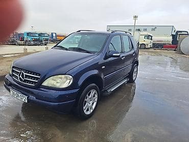 Mercedes-Benz ML 270: 2.7 l | 2001 il Ofrouder/SUV
