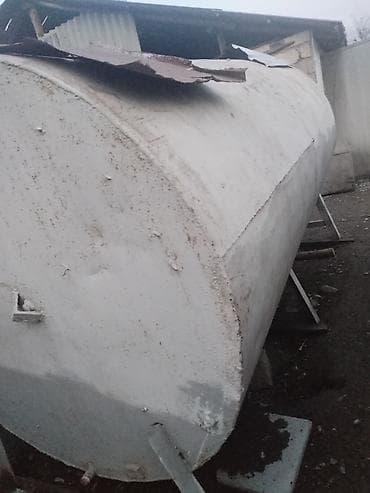 divan kreslo ustu: Bak, Metal — 1