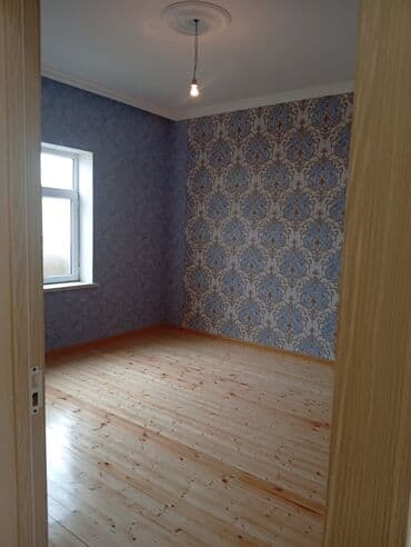 Savalanın girişində 2 sot yarımda 120 kvadrat 4 otaqlı yola 300 metr