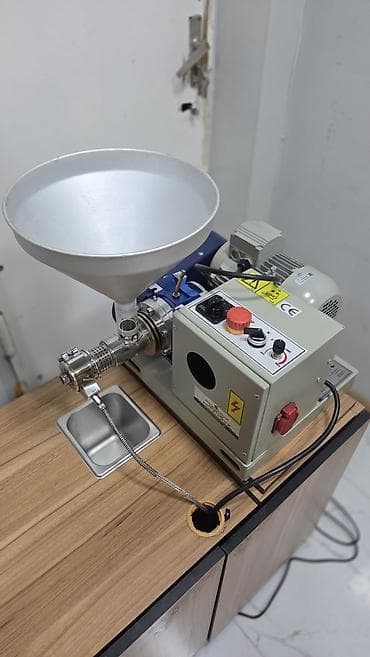 video ceken: Yüksək keyfiyyətli Soyuq Sıxım (Cold Press) yağ aparatı. çoz az — 6