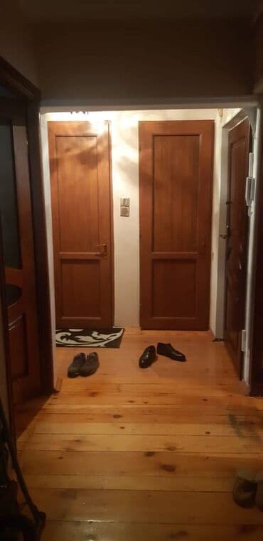 7 mikrorayon: Yeni Guneslide Ab masivində 9 mertebeli binanın 7-ci mərtəbəsində — 14