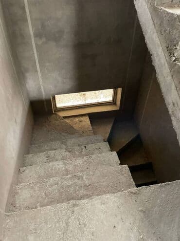 binə atçiliq: 8 otaq, 388 kv. m, Kredit yoxdur, Təmirsiz — 12