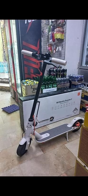 mi scooter: Xiaomi Mi Electric Scooter 3 (ağ rəng) - Güclü və yığcam elektrik — 2