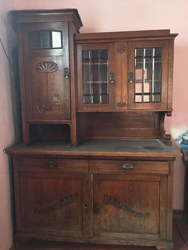 qoz bişiren: Komod+bufet, 135 il yaşı var, qoz agacdan — 2