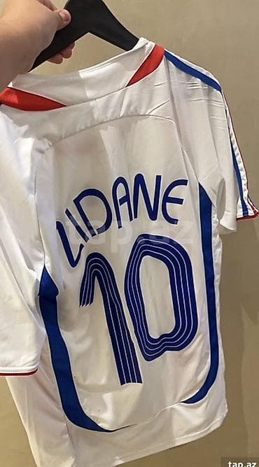 mavi macun: Məhsul: Fransa millisinin futbol köynəyi – ZIDANE 10 - Brend: adidas — 2