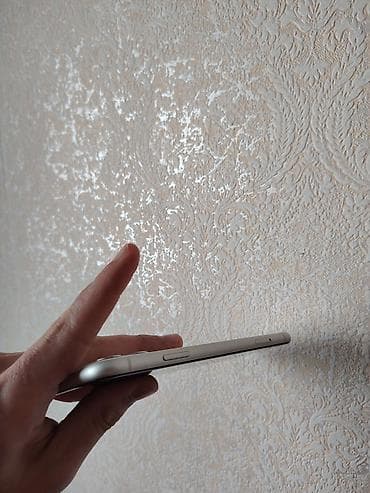 iphone 11 pro kredit: IPhone 11, 64 GB, Ağ, Face ID — 6