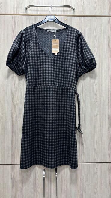 Мужская обувь: Dama naxışlı don Yenidir, Etiketi üzərində. Ölçü: M Məhsul — 2