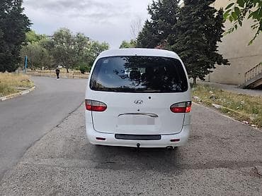 Nəqliyyat: Hyundai Starex miniven H-1 2.4benzin 7400azn ətraflı məlumat üçün dm — 3