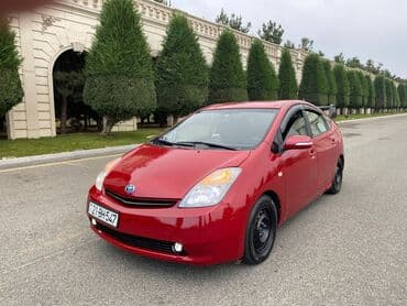 diskler r17: Toyota Prius (ikinci nəsil) – hibrid hetçbek - Rəng: qırmızı - Kuzov — 7