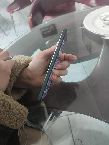 sensorlu: Oppo A3, 256 GB, rəng - Qara, Sensor — 2